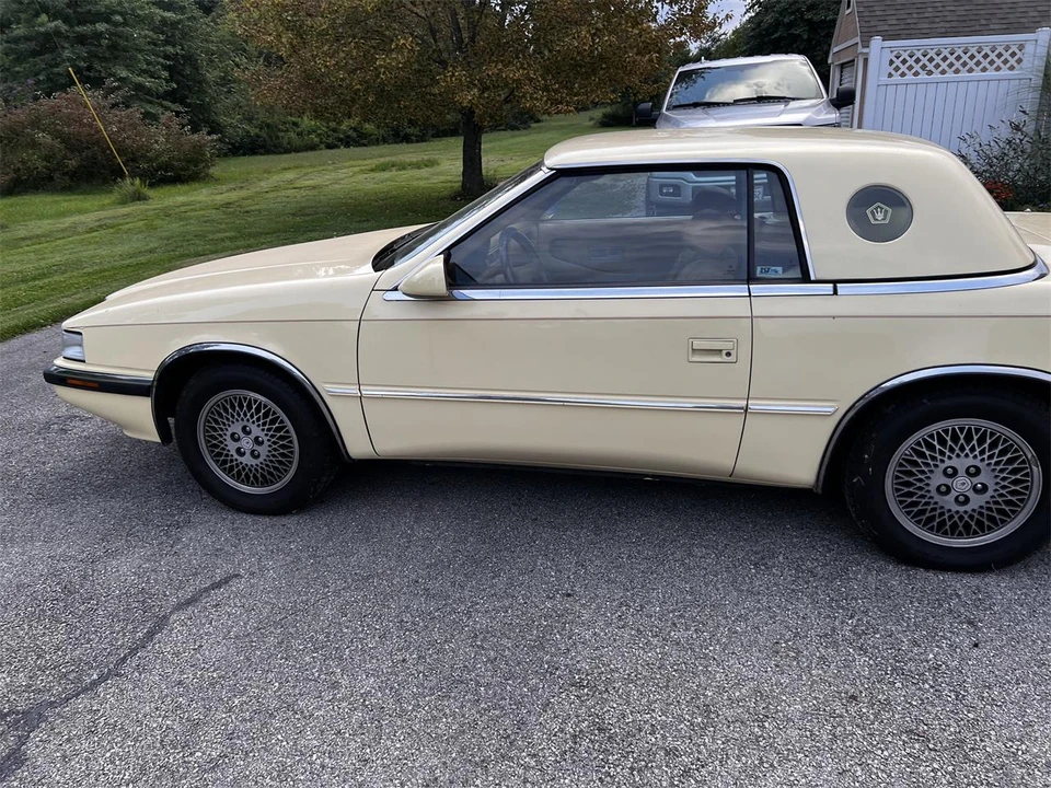 1989 Chrysler TC by Maserati - Image 13 of 31
