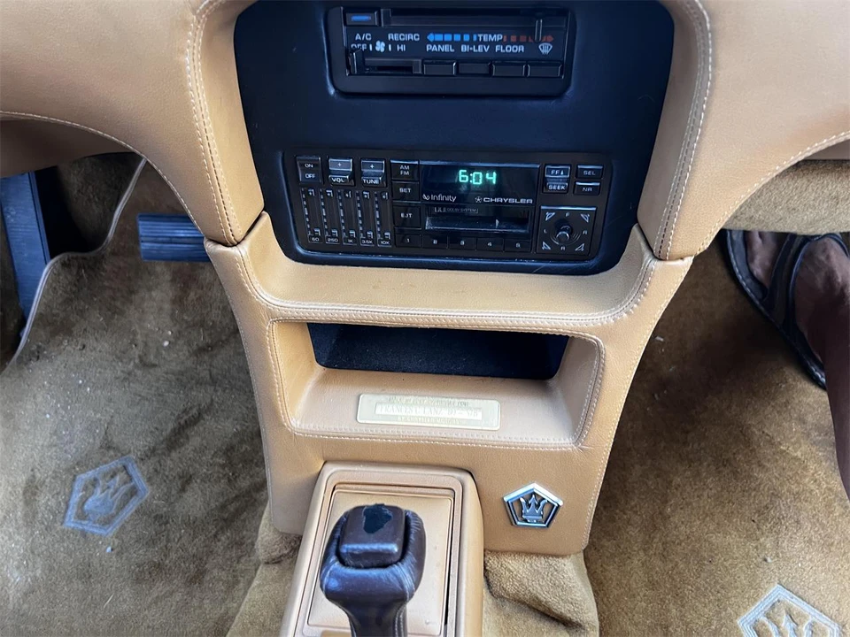 1989 Chrysler TC by Maserati - Image 25 of 31
