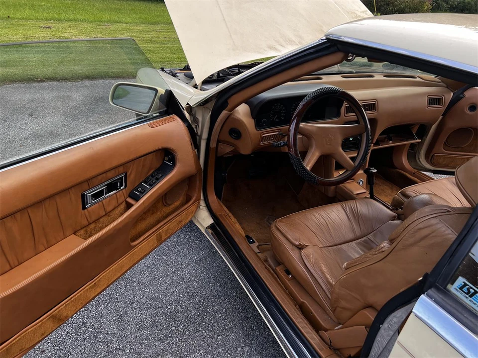1989 Chrysler TC by Maserati - Image 31 of 31
