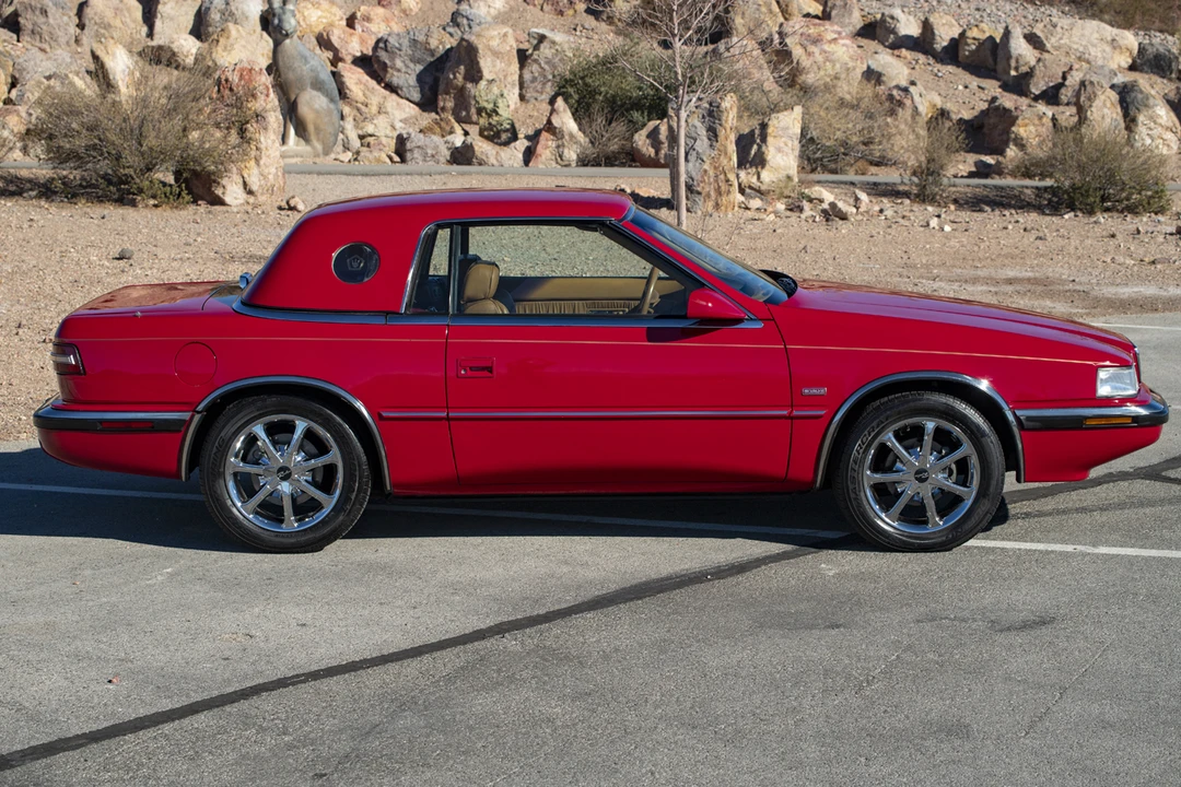 1989 Chrysler TC by Maserati - Image 13 of 31