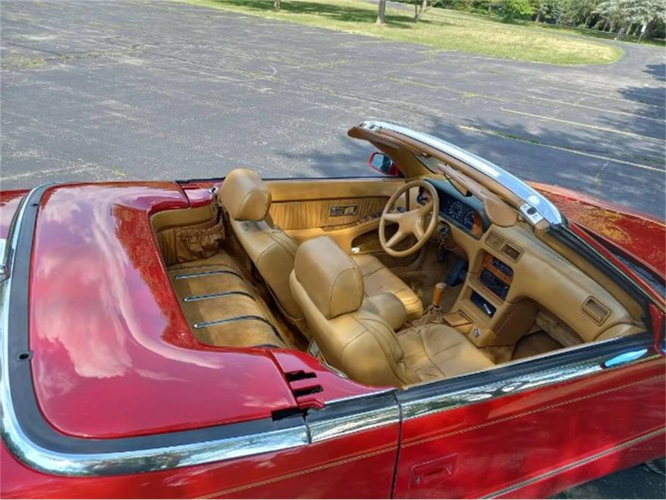 1989 Chrysler TC by Maserati - Image 11 of 30