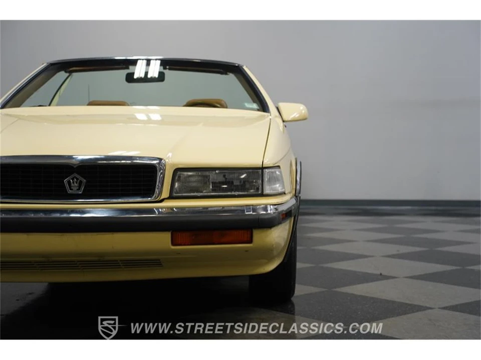 1989 Chrysler TC by Maserati - Image 17 of 31