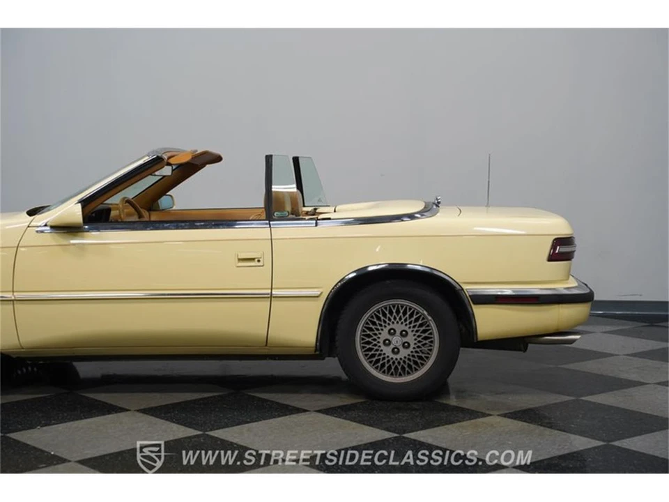 1989 Chrysler TC by Maserati - Image 21 of 31