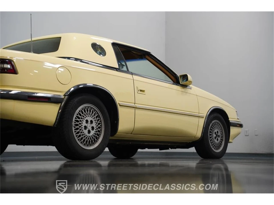 1989 Chrysler TC by Maserati - Image 25 of 31