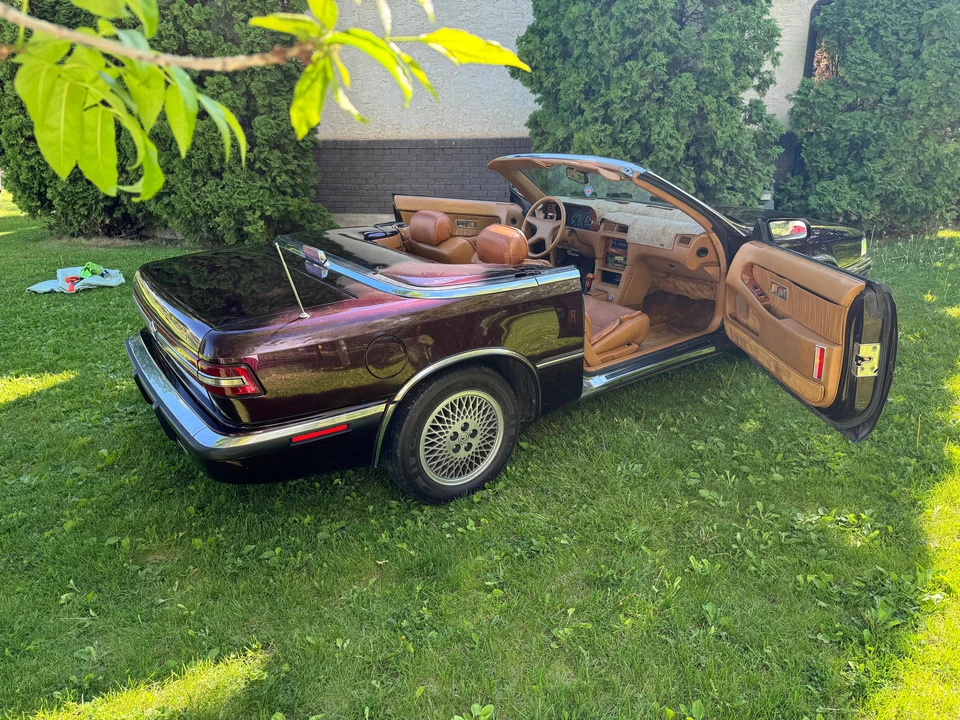 1989 Chrysler TC by Maserati - Image 17 of 31