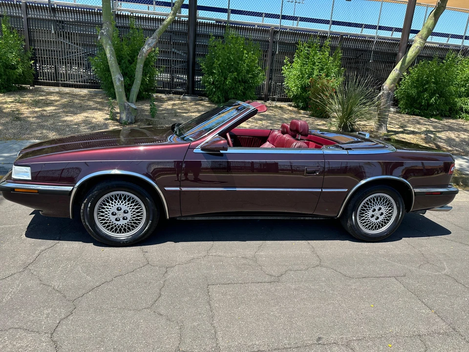 1989 Chrysler TC by Maserati - Image 8 of 31