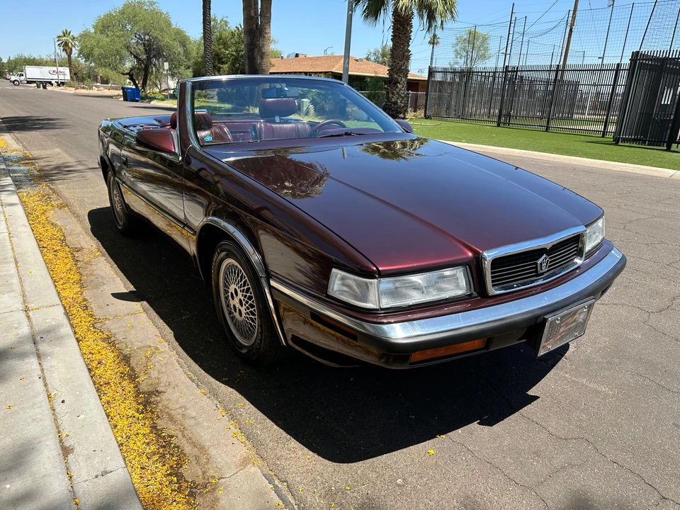 1989 Chrysler TC by Maserati - Image 18 of 31