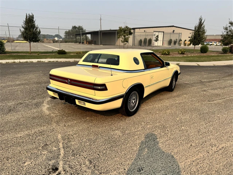 1989 Chrysler TC by Maserati - Image 7 of 17