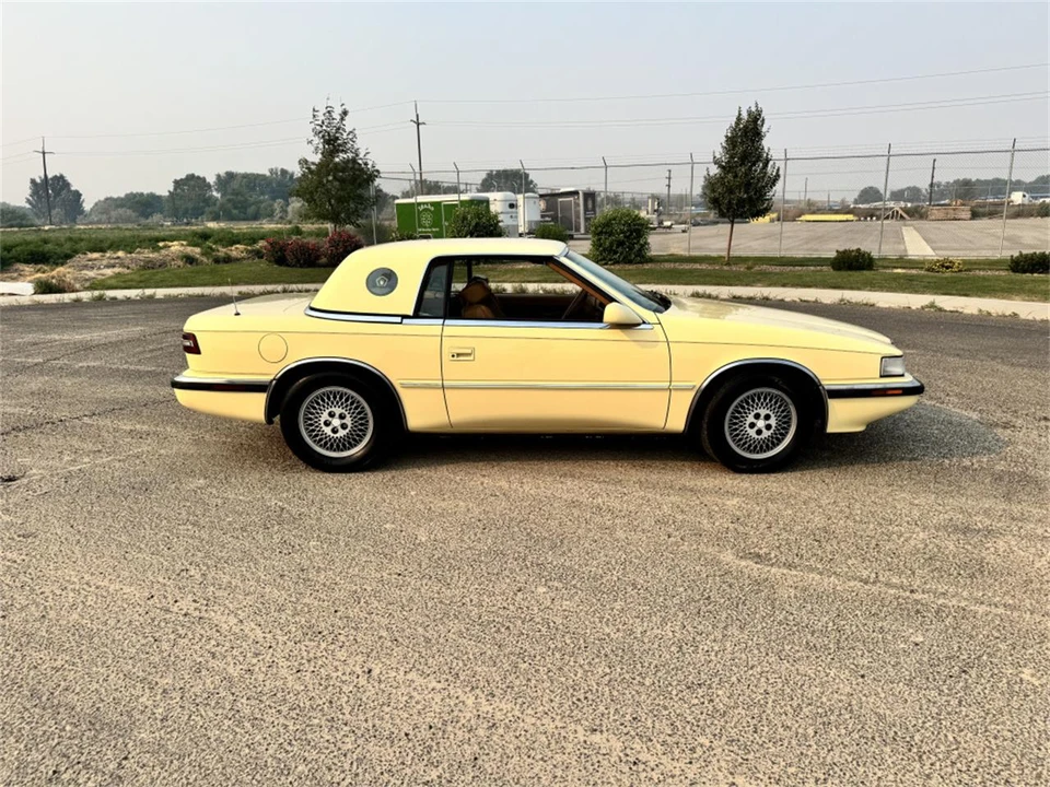 1989 Chrysler TC by Maserati - Image 8 of 17
