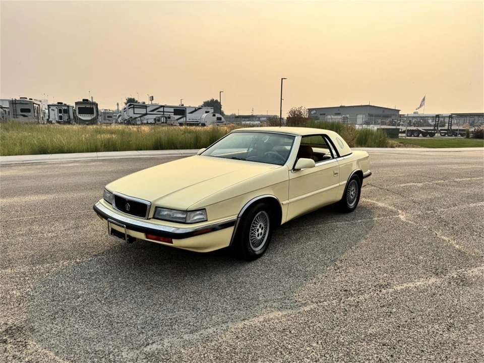 1989 Chrysler TC by Maserati - Image 3 of 17