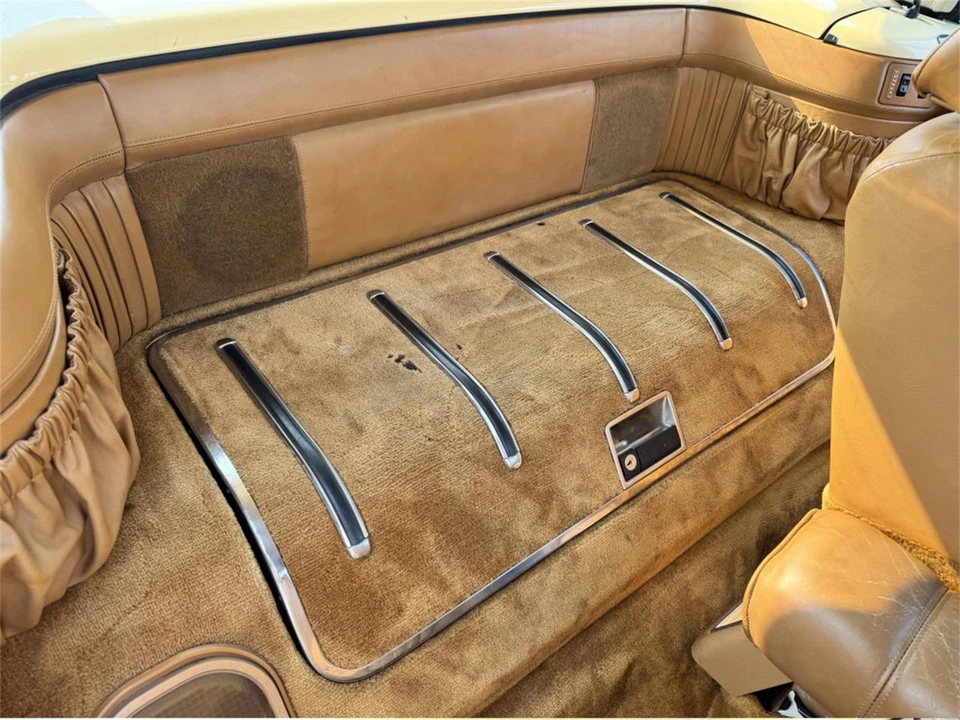 1989 Chrysler TC by Maserati - Image 14 of 17