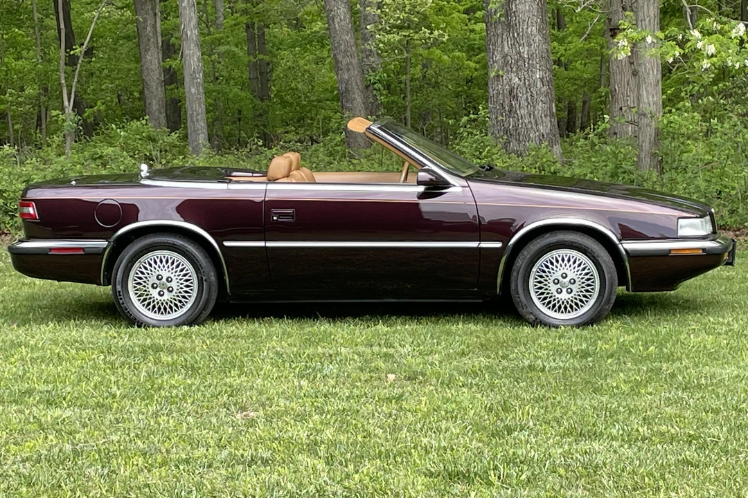 1989 Chrysler TC by Maserati - Image 3 of 31
