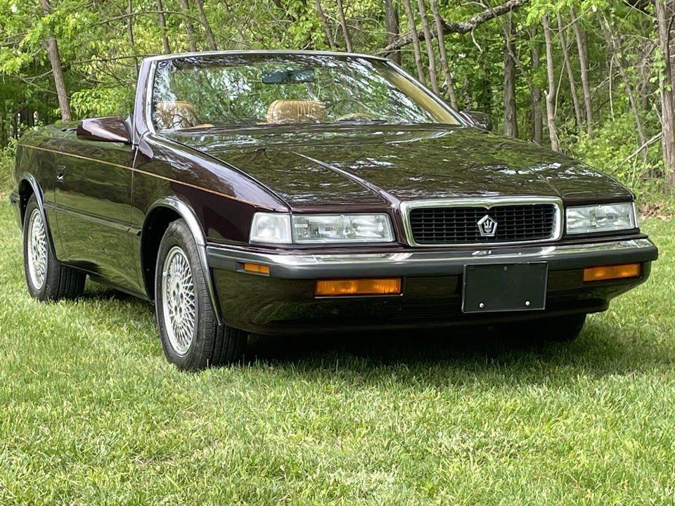 1989 Chrysler TC by Maserati - Image 24 of 31
