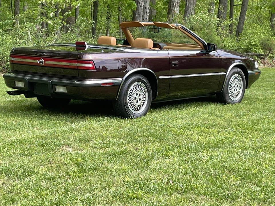 1989 Chrysler TC by Maserati - Image 20 of 31