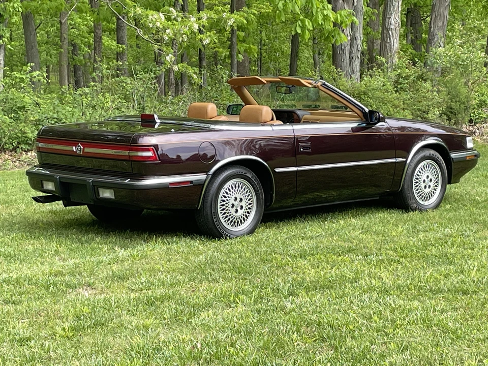 1989 Chrysler TC by Maserati - Image 21 of 31