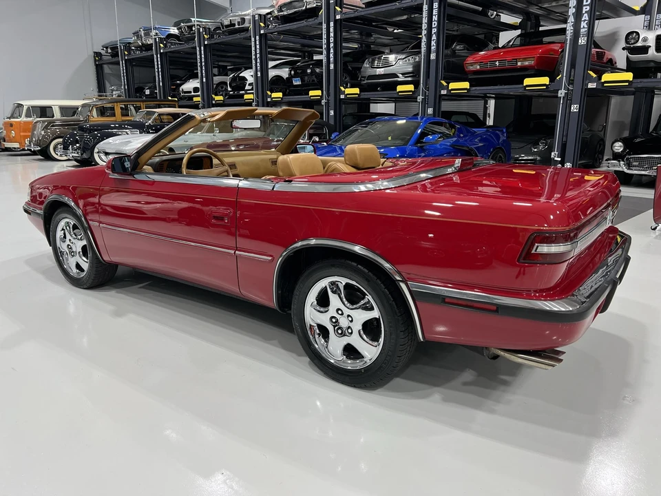 1989 Chrysler TC by Maserati - Image 9 of 31