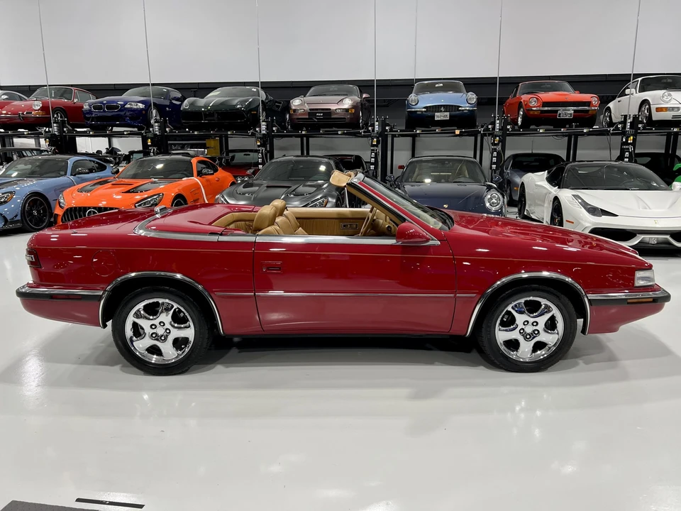1989 Chrysler TC by Maserati - Image 20 of 31