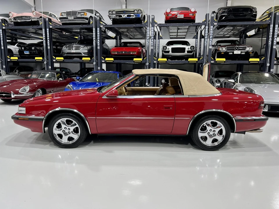 1989 Chrysler TC by Maserati - Image 28 of 31