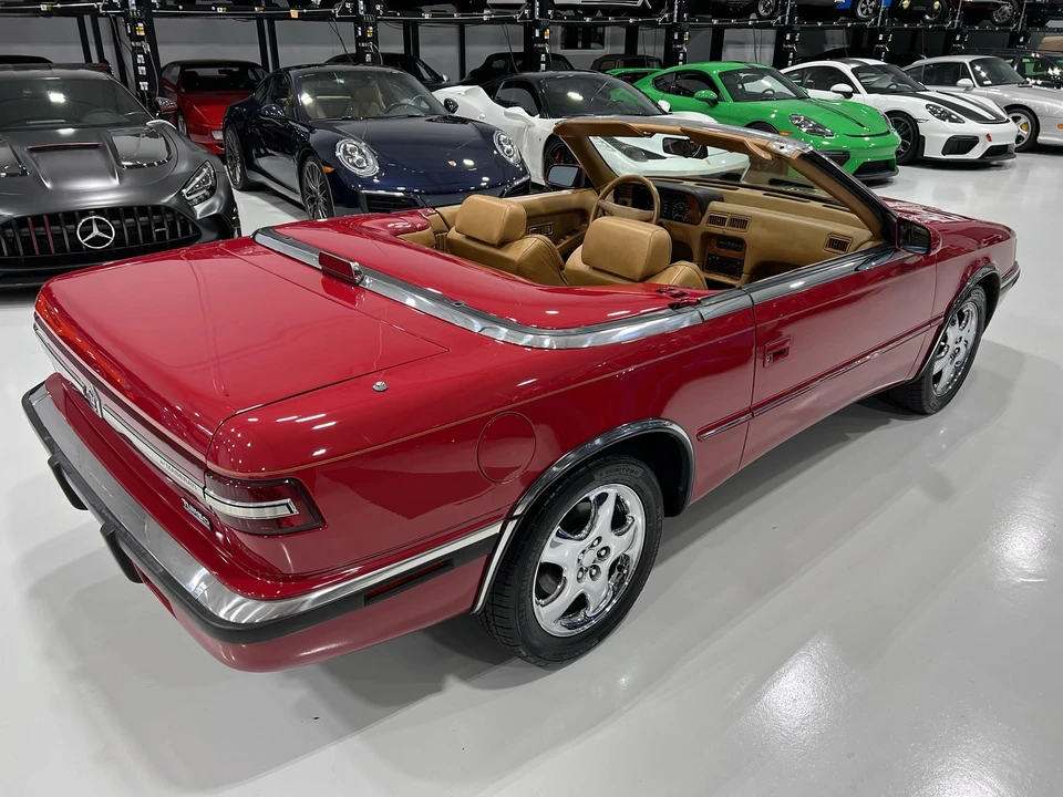 1989 Chrysler TC by Maserati - Image 17 of 31