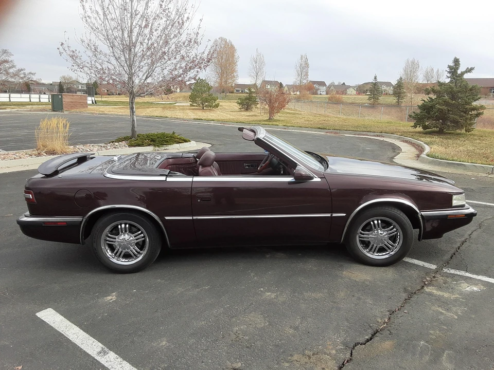 1989 Chrysler TC by Maserati - Image 17 of 21