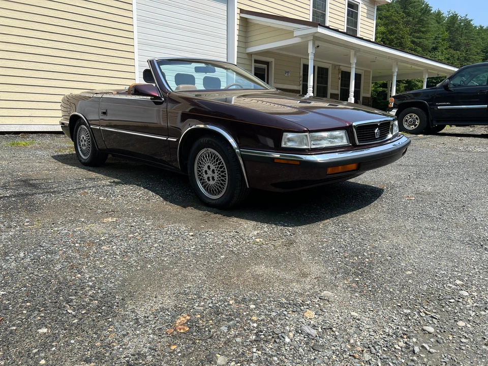 1989 Chrysler TC by Maserati - Image 15 of 31
