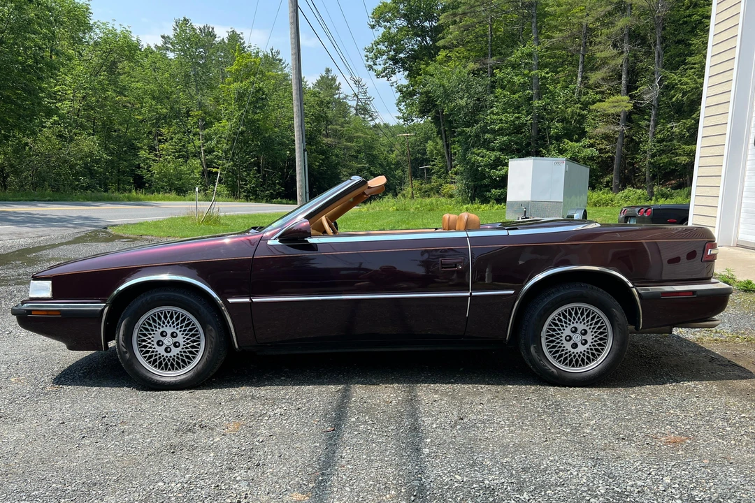 1989 Chrysler TC by Maserati - Image 9 of 31