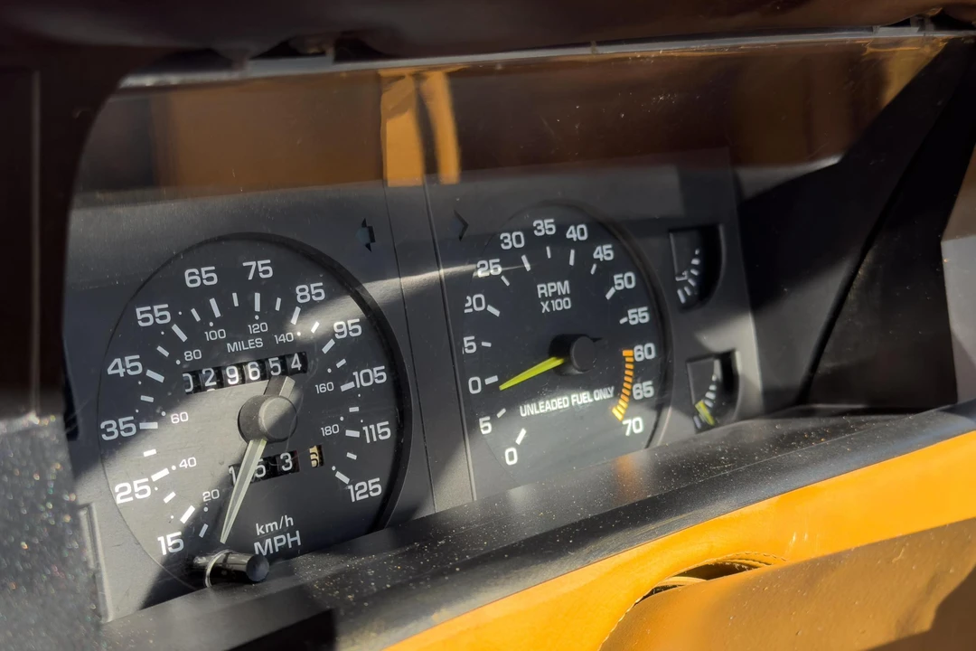 1989 Chrysler TC by Maserati - Image 26 of 31