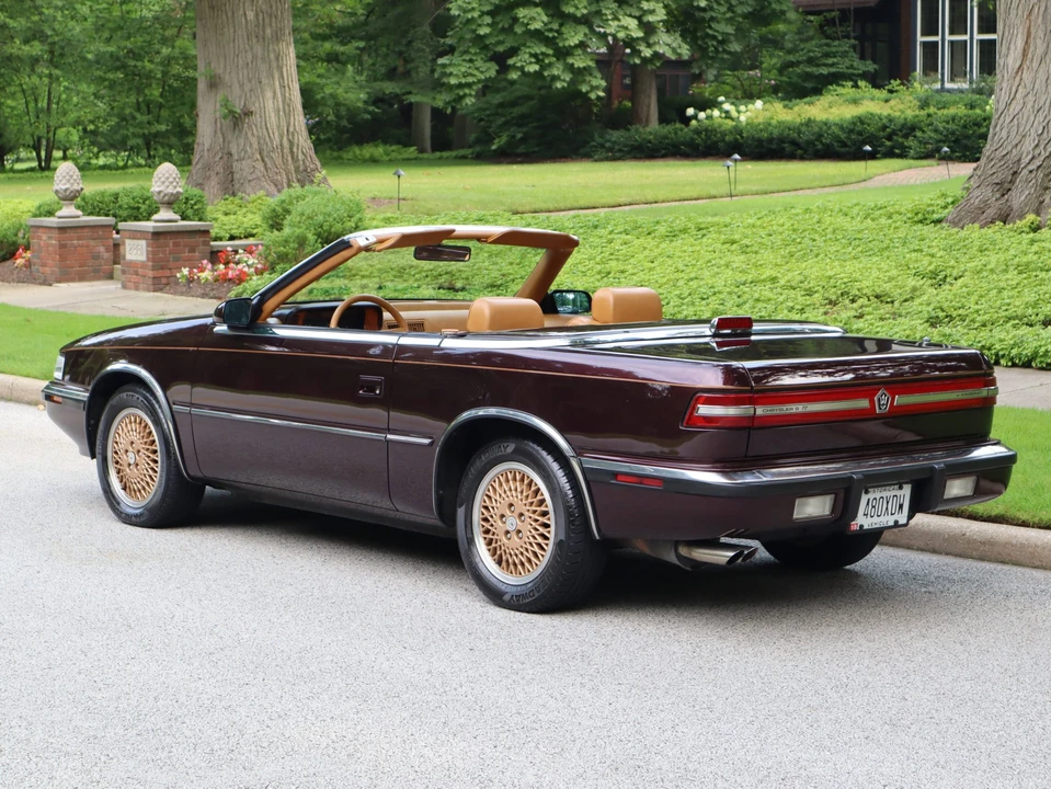 1989 Chrysler TC by Maserati - Image 21 of 31