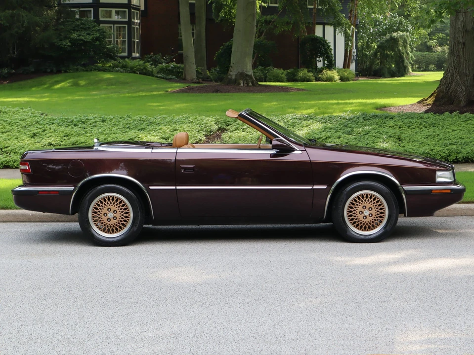 1989 Chrysler TC by Maserati - Image 18 of 31