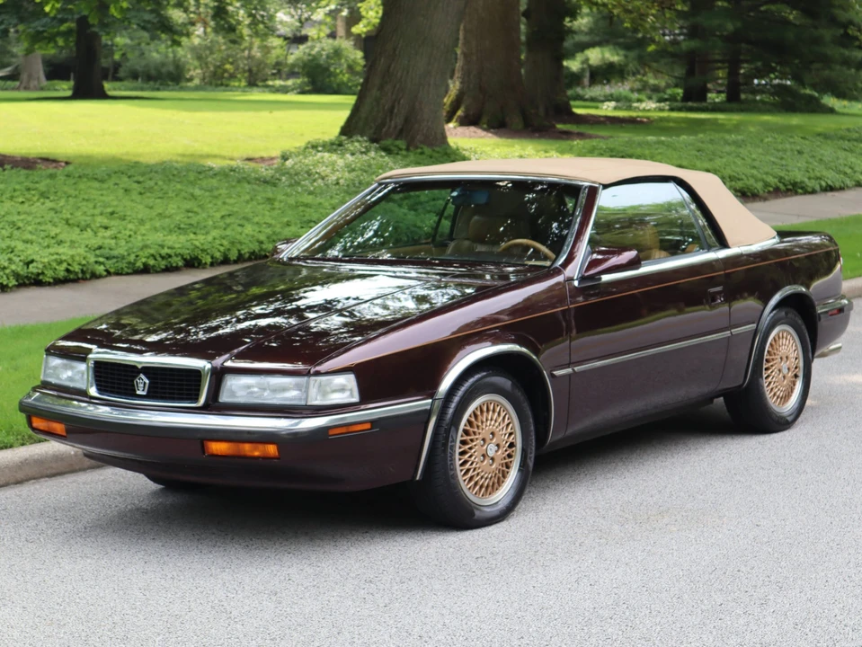1989 Chrysler TC by Maserati - Image 24 of 31