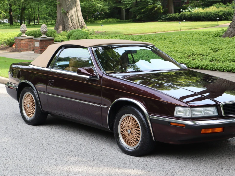 1989 Chrysler TC by Maserati - Image 27 of 31