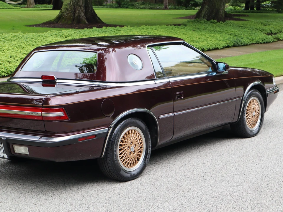 1989 Chrysler TC by Maserati - Image 9 of 31