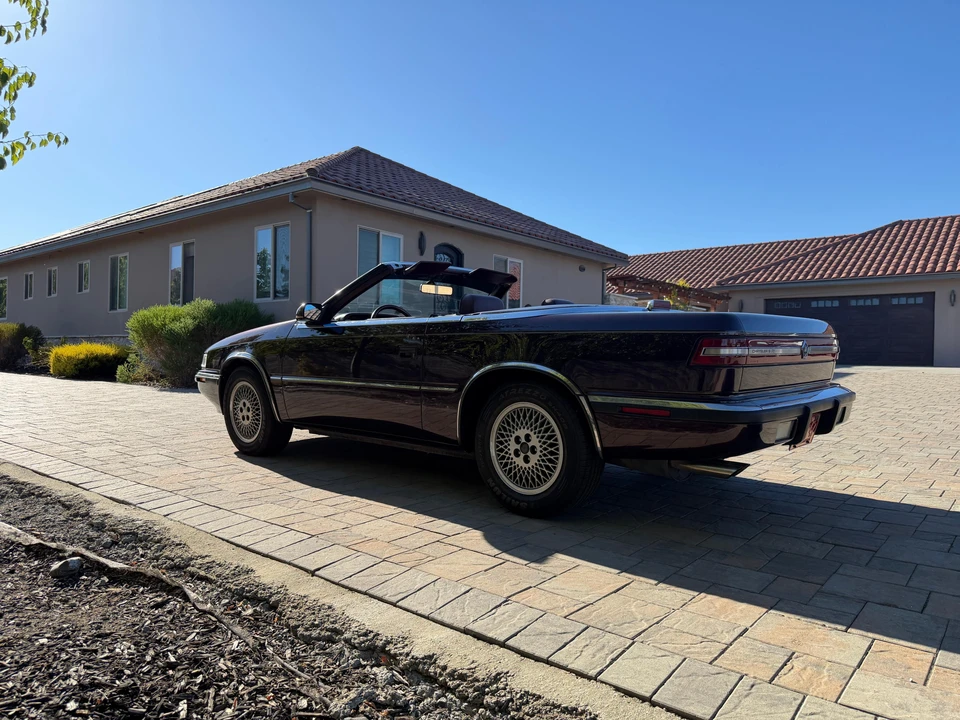 1989 Chrysler TC by Maserati - Image 9 of 31