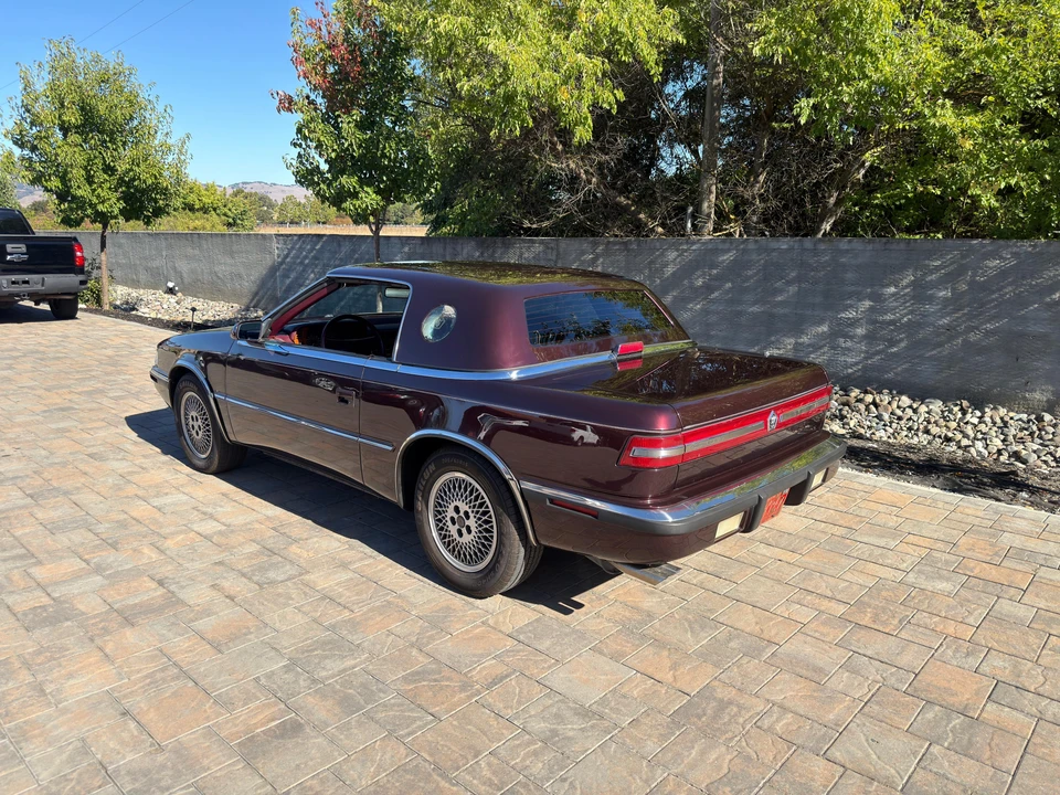 1989 Chrysler TC by Maserati - Image 21 of 31