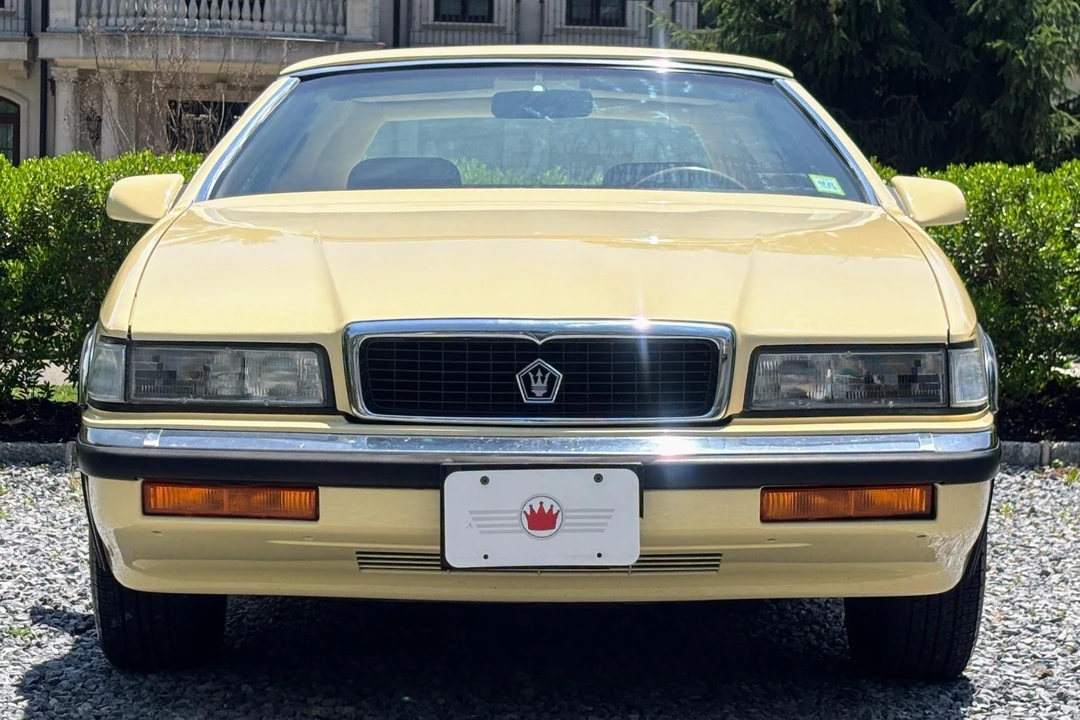 1989 Chrysler TC by Maserati - Image 2 of 31