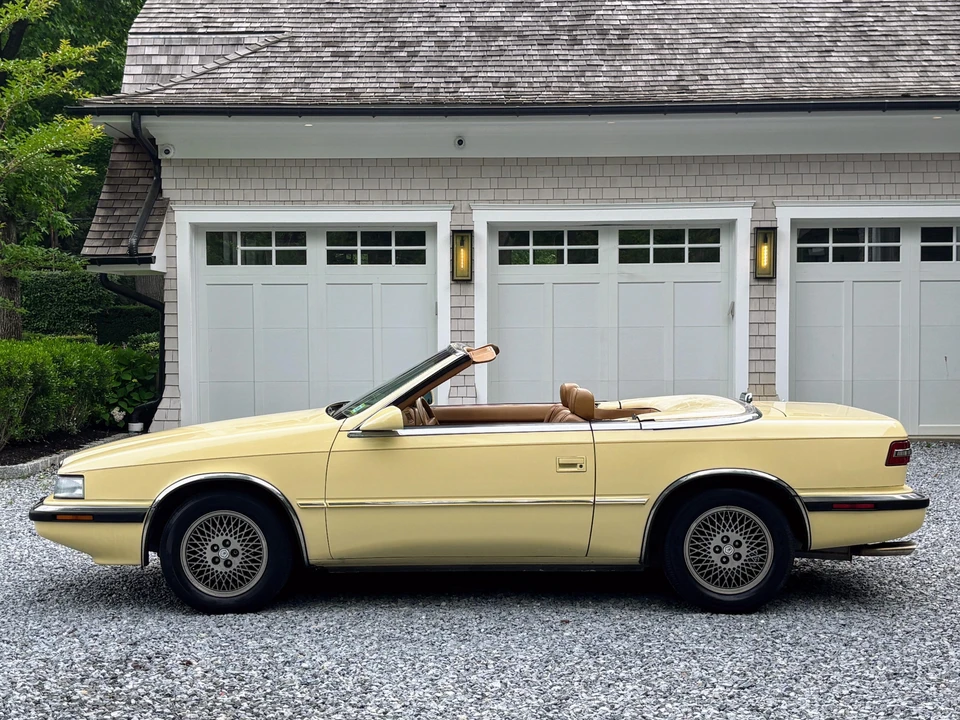 1989 Chrysler TC by Maserati - Image 16 of 31
