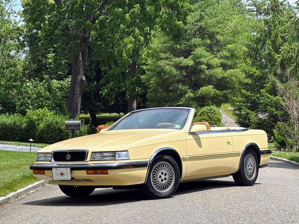 1989 Chrysler TC by Maserati - Image 8 of 31