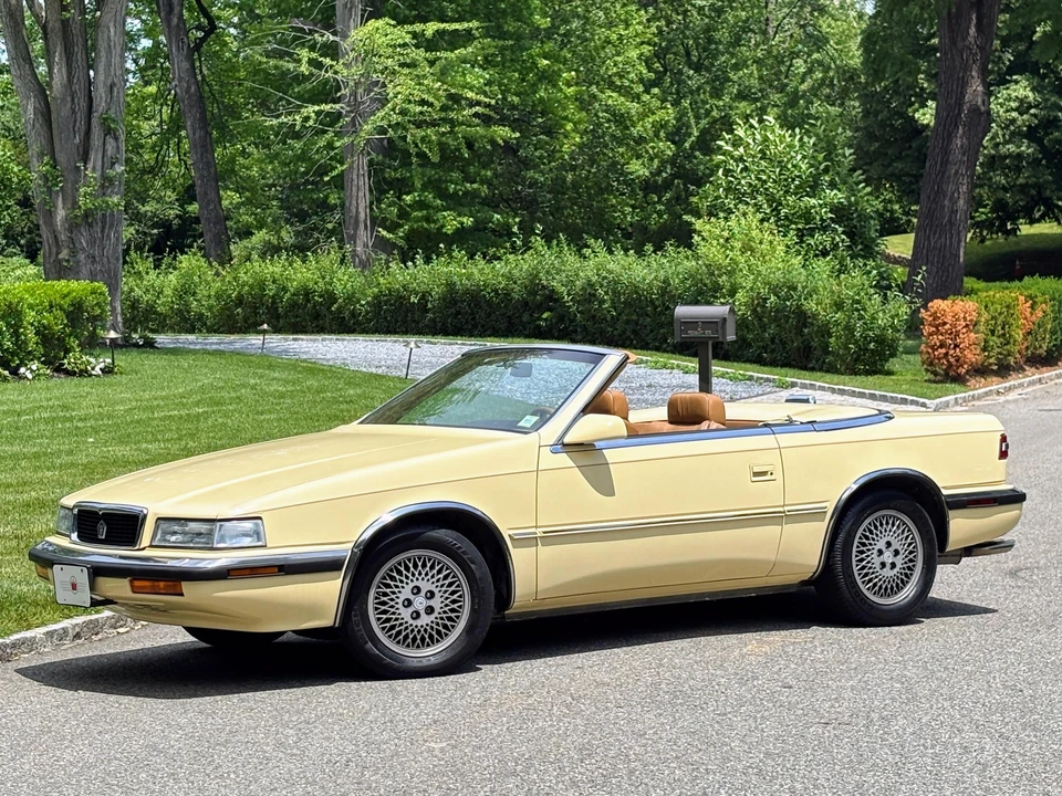 1989 Chrysler TC by Maserati - Image 14 of 31