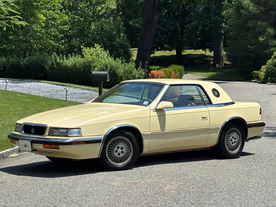 1989 Chrysler TC by Maserati - Image 31 of 31