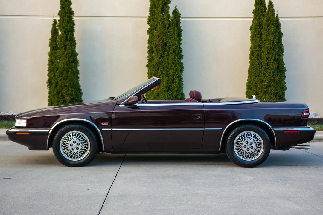 1989 Chrysler TC by Maserati - Image 3 of 31
