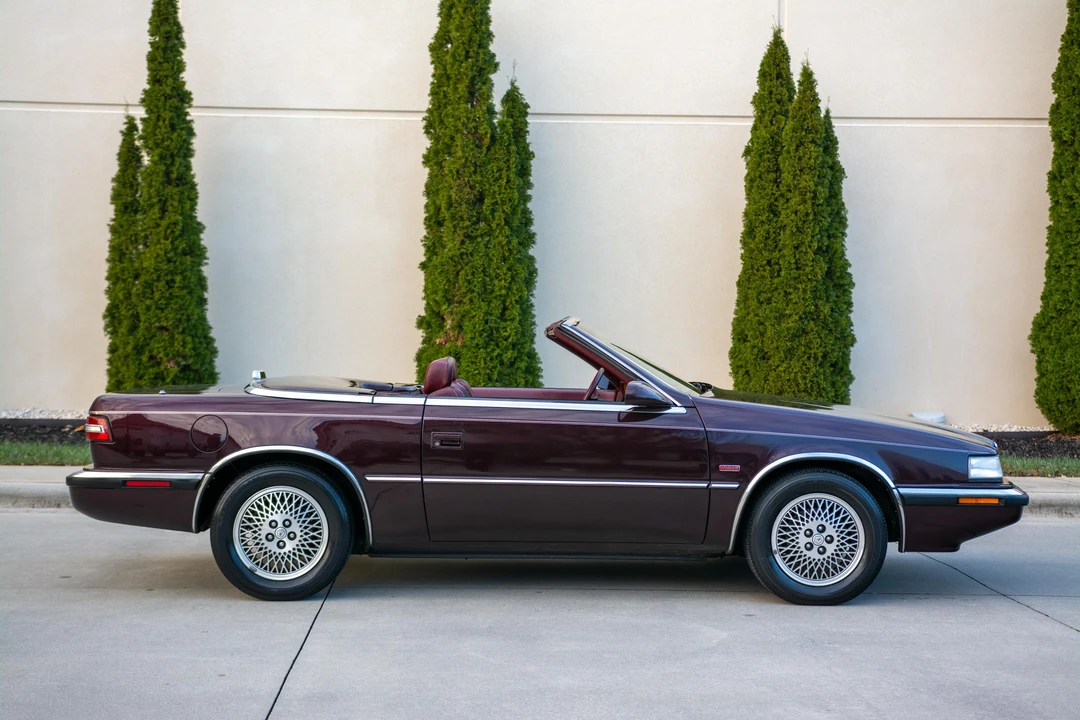 1989 Chrysler TC by Maserati - Image 13 of 31