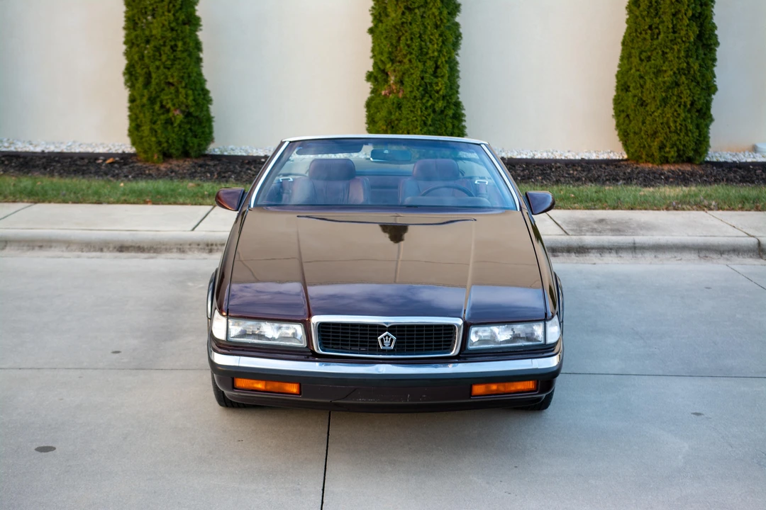 1989 Chrysler TC by Maserati - Image 16 of 31