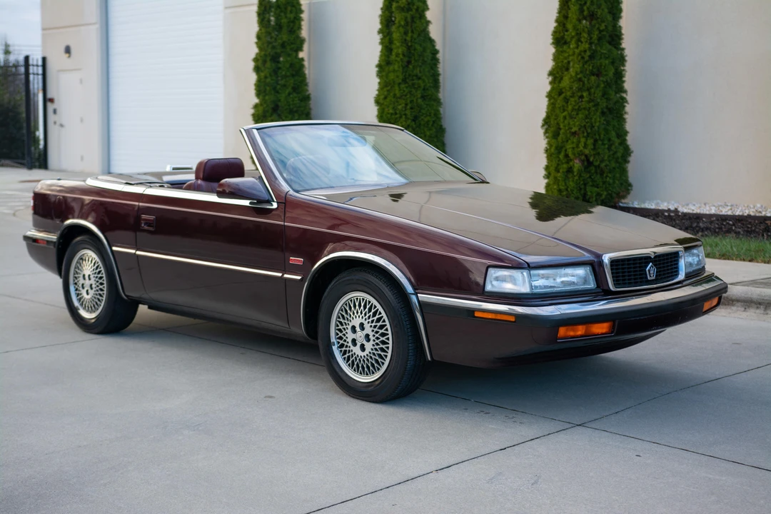 1989 Chrysler TC by Maserati - Image 14 of 31