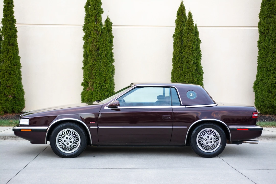 1989 Chrysler TC by Maserati - Image 20 of 31
