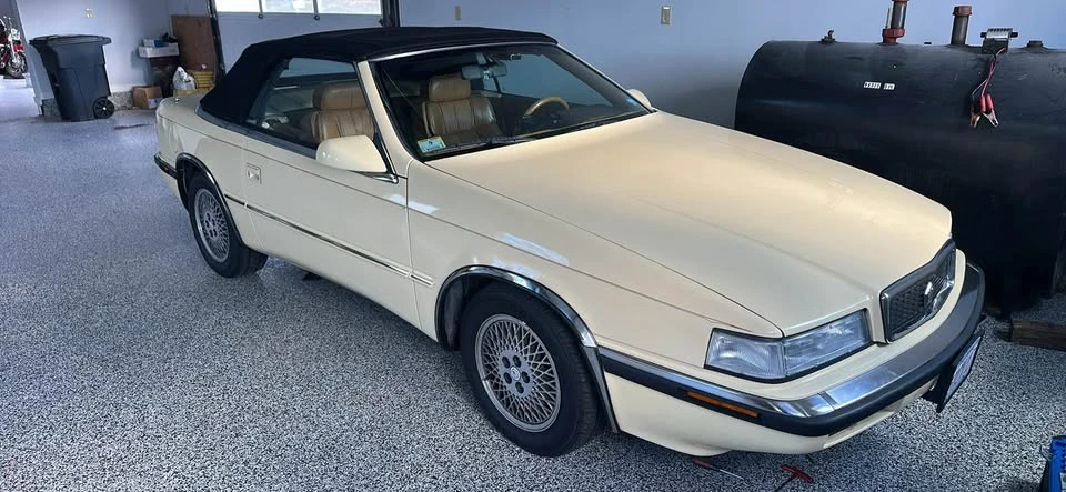 1989 Chrysler TC by Maserati - Image 2 of 18