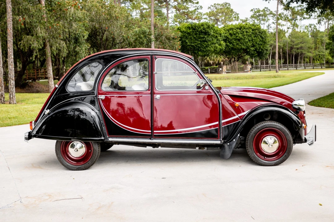 1989 Citroen 2CV - Image 2 of 31