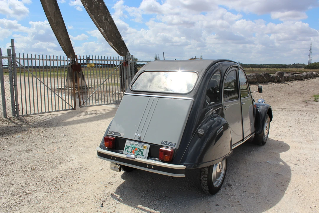 1989 Citroen 2CV - Image 2 of 31