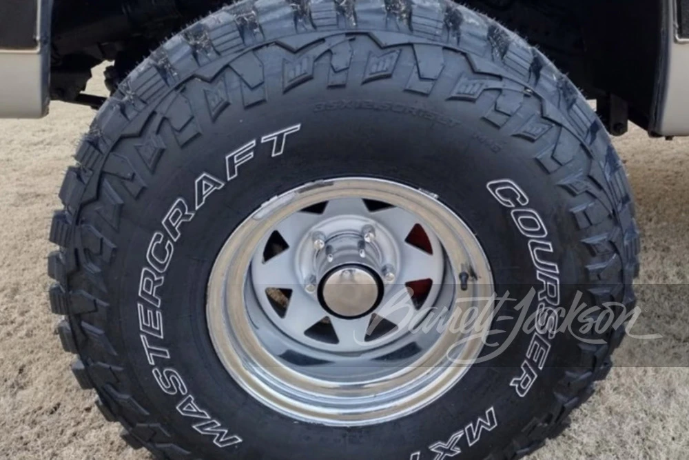 1989 Dodge Ramcharger - Image 14 of 16