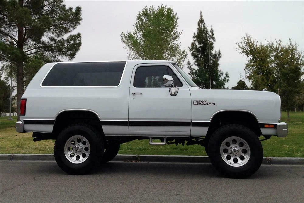 1989 Dodge Ramcharger - Image 4 of 4