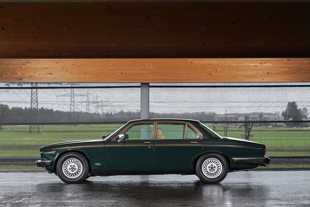 1989 Daimler - Image 3 of 31
